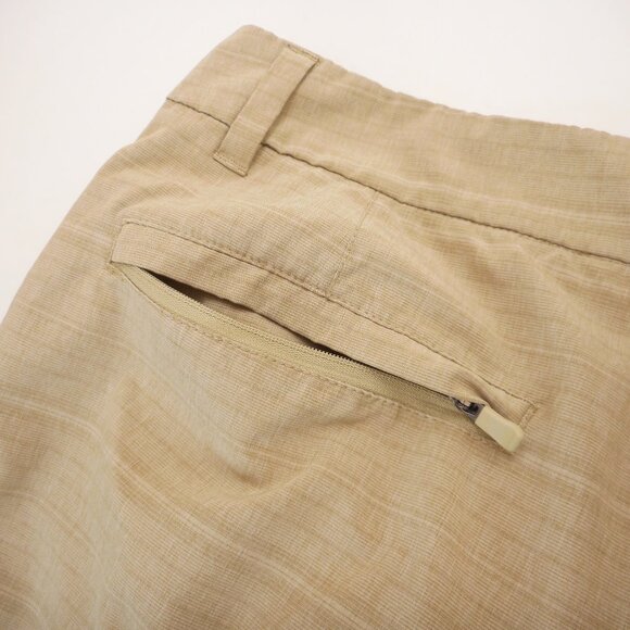 Hang Ten Men's Size 32 Tan Hybrid Board Shorts Flat Front Zip Pockets - Picture 9 of 10